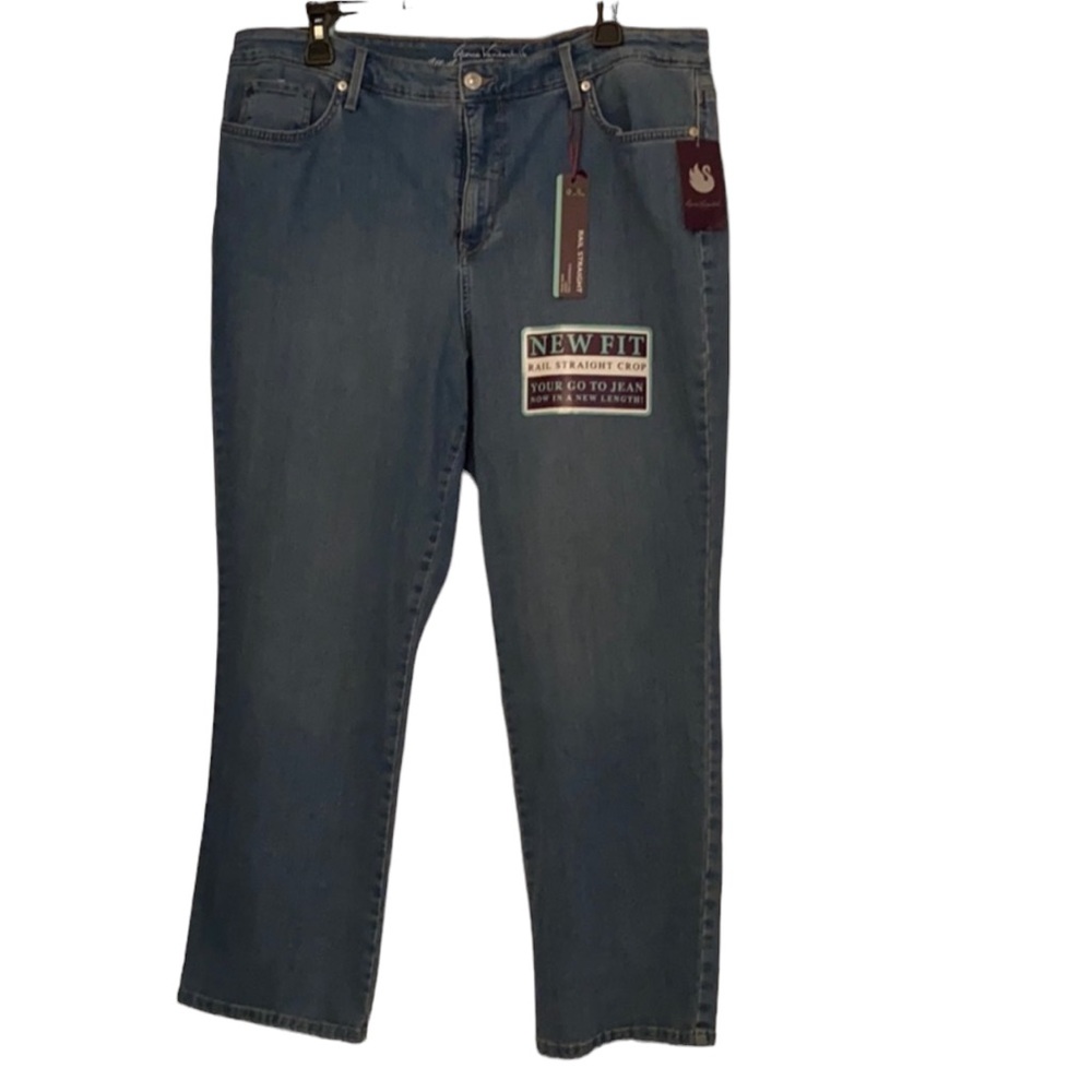 NWT Gloria Vanderbilt Jean crops